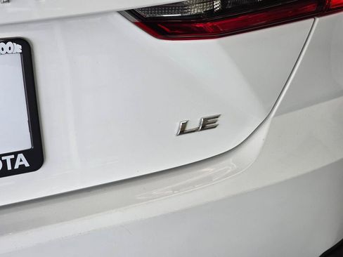 Used 2025 Toyota Camry LE FWD image 14
