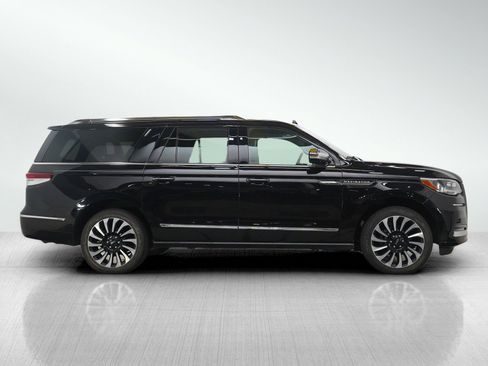 Used 2024 Lincoln Navigator L Black Label AWD/4WD image 7