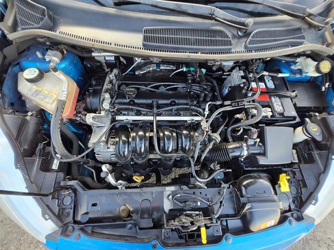 Used 2013 Ford Fiesta SE image 42