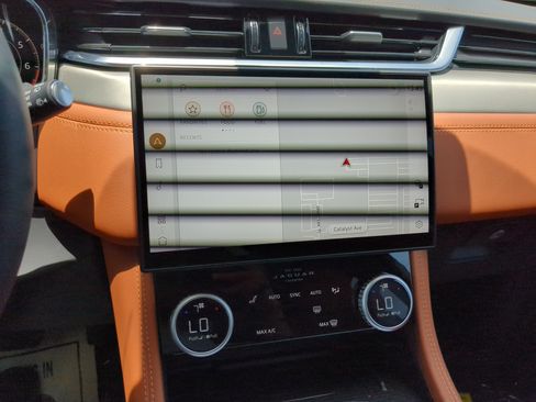 New 2026 Jaguar F-PACE R-Dynamic S image 23