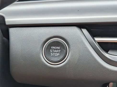 New 2026 Kia Seltos EX FWD image 8