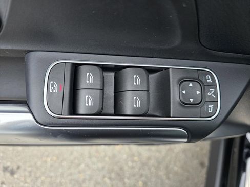 New 2026 Mercedes-Benz GLC 300 GLC  300 image 12