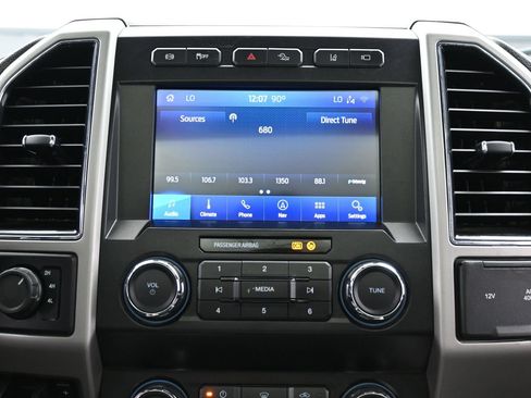 Used 2020 Ford F250 Lariat w/ Tremor Off-Road Package AWD/4WD image 33