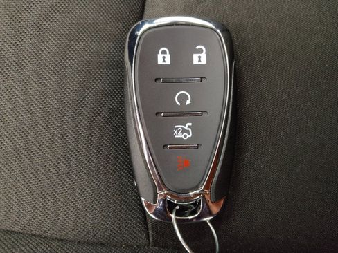 Used 2022 Chevrolet Malibu LT image 32