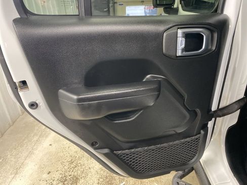 Used 2021 Jeep Wrangler Unlimited Sport image 23