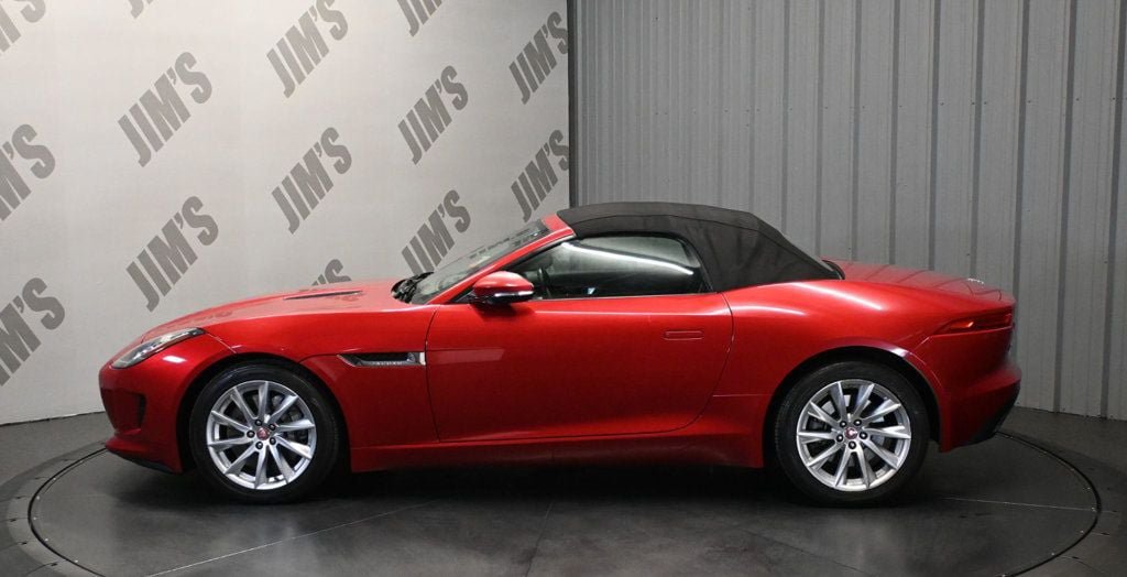 Used 2016 Jaguar F-TYPE Convertible RWD image 8