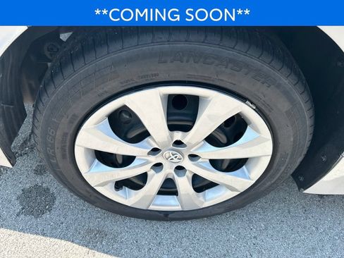Used 2024 Toyota Corolla LE FWD image 16