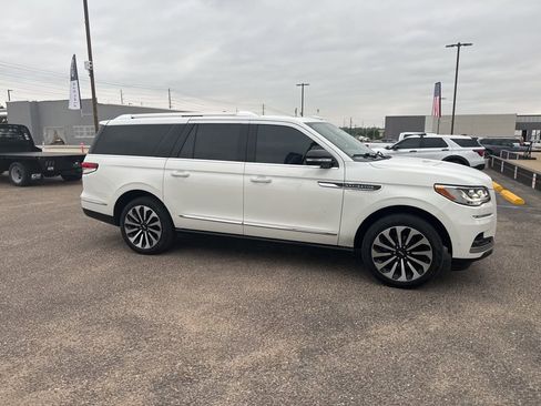 Used 2024 Lincoln Navigator L Reserve AWD/4WD image 14