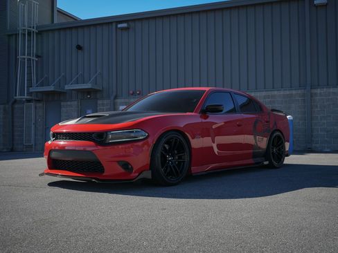 Used 2023 Dodge Charger Scat Pack image 3