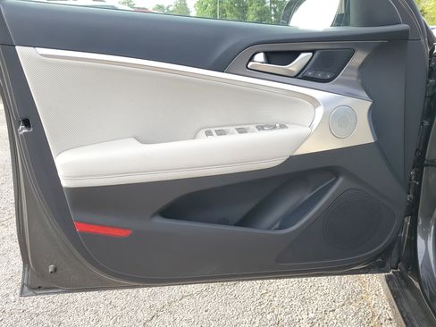 Used 2024 Genesis G70 2.5T w/ Sport Prestige Package AWD/4WD image 19