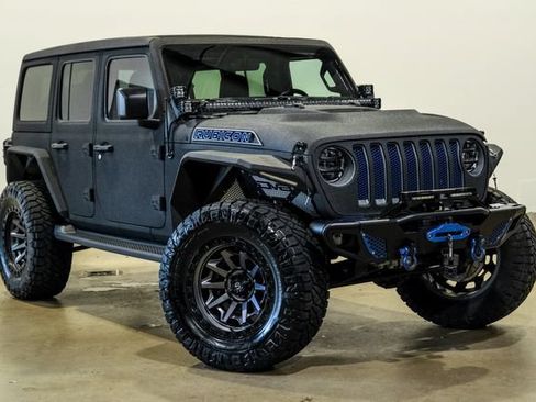 Used 2022 Jeep Wrangler Unlimited Rubicon w/ Cold Weather Group AWD/4WD image 5