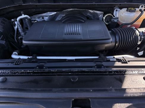 Used 2019 Chevrolet Silverado 1500 Custom w/ Custom Value Package image 25