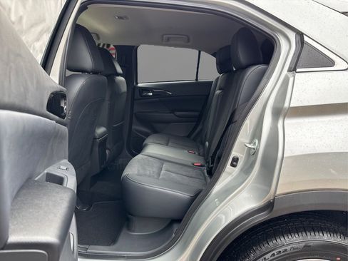 New 2024 Mitsubishi Eclipse Cross SE image 10