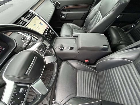 Used 2022 Land Rover Discovery HSE R-Dynamic image 11