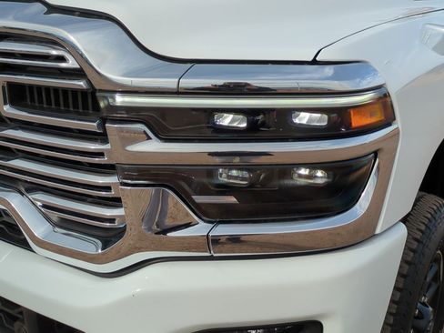 Used 2025 RAM 2500 Laramie image 10