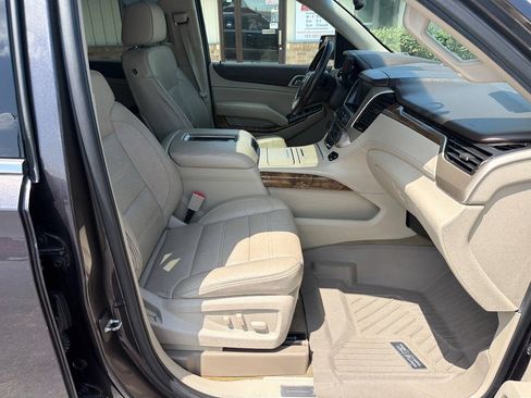 Used 2016 GMC Yukon Denali w/ Open Road Package AWD/4WD image 18