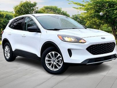 Certified 2022 Ford Escape SE