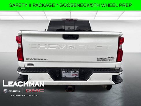 Used 2022 Chevrolet Silverado 2500 High Country w/ Safety Package II AWD/4WD image 5