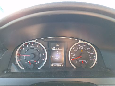 Used 2017 Toyota Camry SE image 21