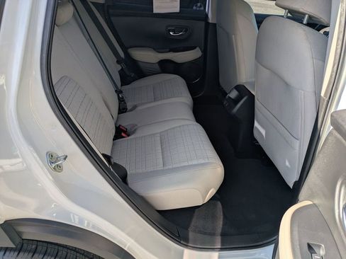 Used 2024 Honda HR-V LX image 31