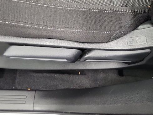Used 2025 Honda CR-V LX image 23