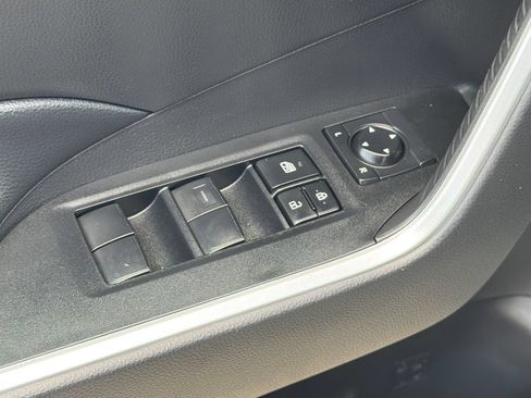 Used 2021 Toyota RAV4 XLE w/ Convenience Package AWD/4WD image 22
