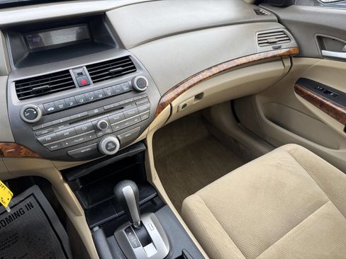 Used 2010 Honda Accord EX image 24