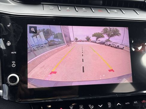 New 2026 Jeep Grand Cherokee L Limited w/ Limited Altitude Package AWD/4WD image 14