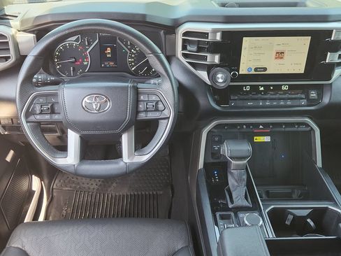 Used 2025 Toyota Tundra SR5 w/ SR5 Premium Package AWD/4WD image 27