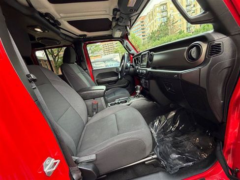 Used 2018 Jeep Wrangler Unlimited Sport S AWD/4WD image 39