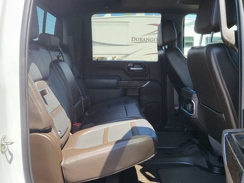 Used 2022 GMC Sierra 2500 Denali w/ Denali Ultimate Package AWD/4WD image 23