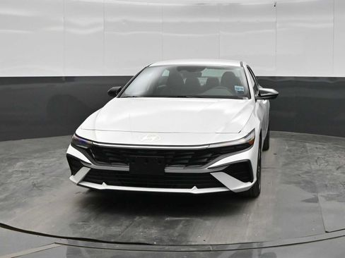 New 2026 Hyundai Elantra Sport FWD image 3