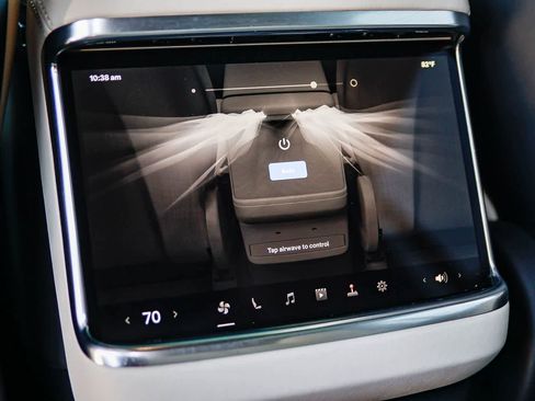 Used 2023 Tesla Model X AWD/4WD image 18