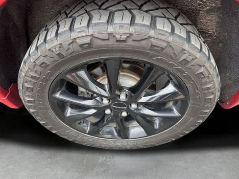 Used 2018 Dodge Durango GT w/ Blacktop Package AWD/4WD image 21