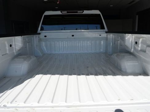 Used 2022 Chevrolet Silverado 3500 LT w/ Convenience Package image 9