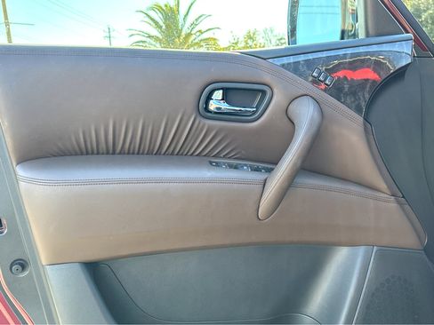 Used 2024 Nissan Armada Platinum w/ Captain's Chairs Package image 19