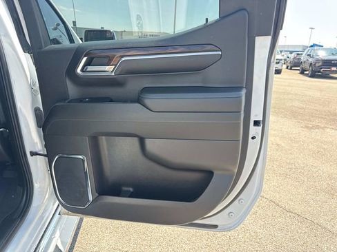 Used 2024 GMC Sierra 1500 SLT AWD/4WD image 20