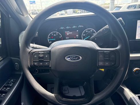 Used 2025 Ford F250 XLT w/ Snow Plow Prep Package AWD/4WD image 17