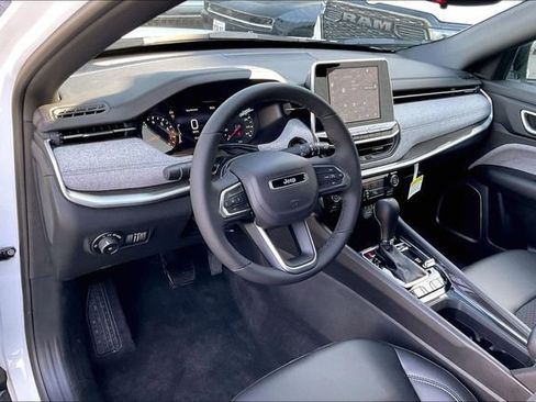 New 2026 Jeep Compass Latitude image 6