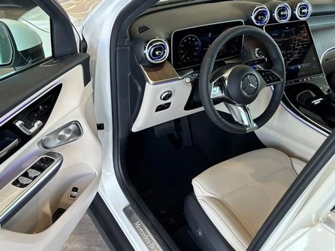 New 2026 Mercedes-Benz GLC 300 4MATIC image 9