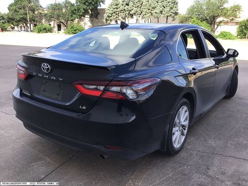 Used 2023 Toyota Camry LE w/ Convenience Package FWD image 5