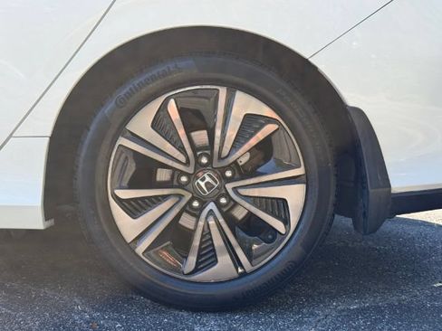 Used 2018 Honda Civic EX image 33