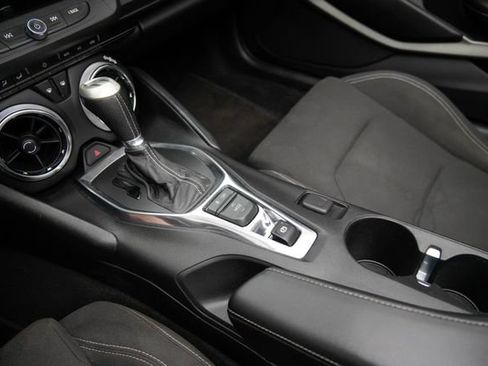 Used 2017 Chevrolet Camaro SS RWD image 29