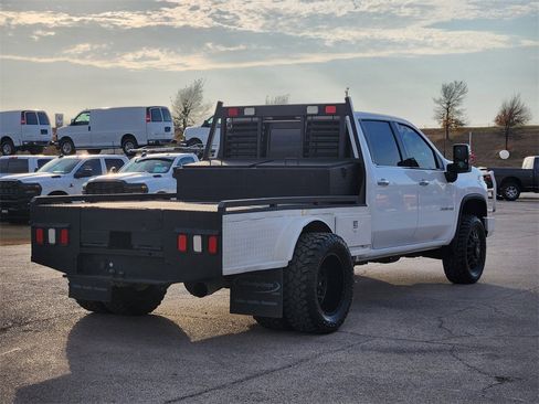 Used 2022 Chevrolet Silverado 3500 LTZ w/ LTZ Convenience Package image 7