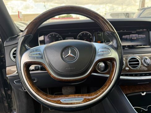 Used 2015 Mercedes-Benz S 550 Sedan image 13