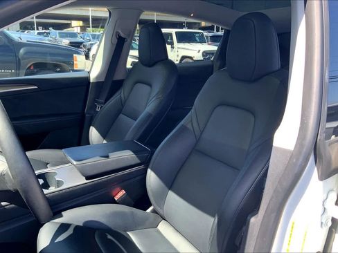 Used 2023 Tesla Model Y Long Range AWD/4WD image 11