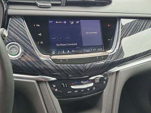 Used 2025 Cadillac XT6 Premium Luxury w/ Technology Package FWD image 13
