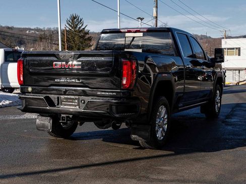 Used 2021 GMC Sierra 3500 Denali w/ Denali Ultimate Package image 4