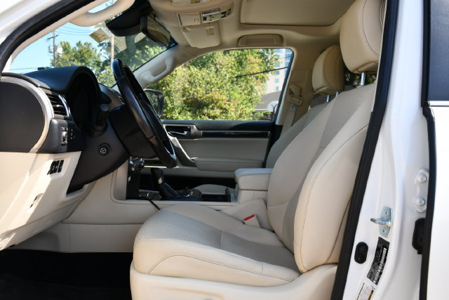 Used 2021 Lexus GX 460 Premium w/ Premium Package AWD/4WD image 15