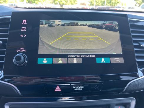 Used 2022 Honda Pilot Touring image 18